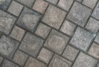 Interlocking gray-variant colored pattern with dark grout lines